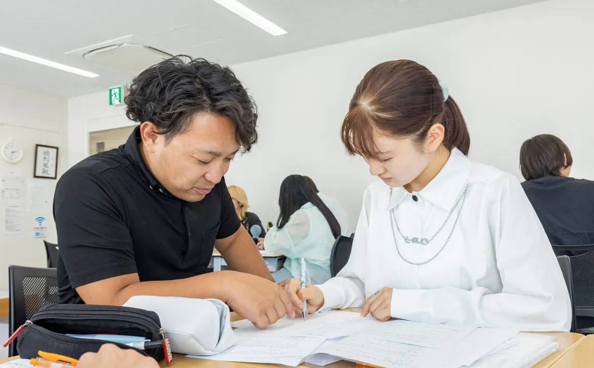 立志舎独自の学習システム「ゼミ学習」